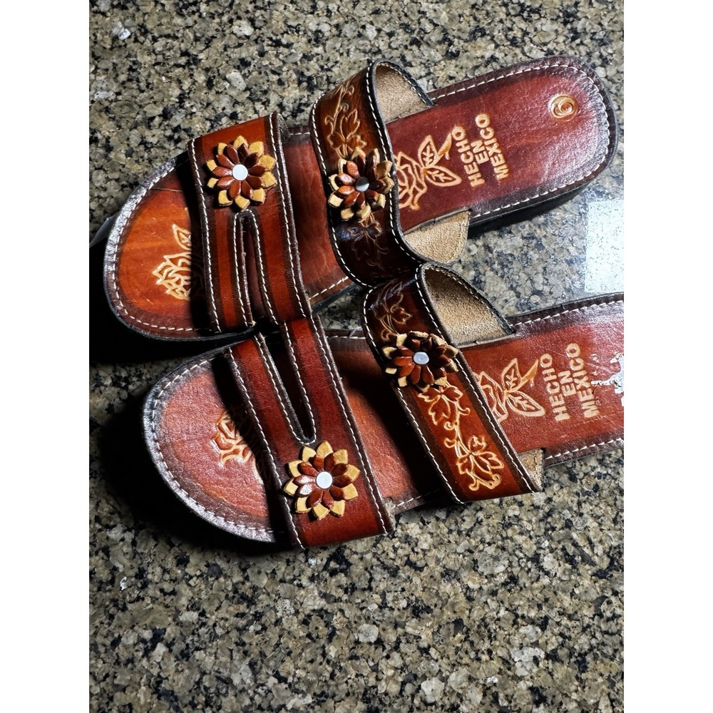 Brown Leather Sandals Hand Made And Tooled In Mexico Women's Size 9 Worn 1x SB22